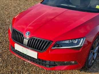 Skoda Superb 2.0 TSI SportLine Hatchback 5dr Petrol DSG Euro 6 (s/s) (220 ps)