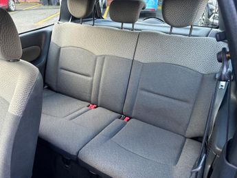 Renault Clio 1.4 16v Expression Hatchback 3dr Petrol Automatic (174 g/km, 98 