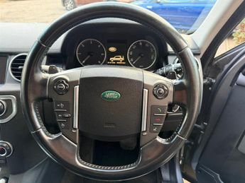 Land Rover Discovery SDV6 XS - 1 OWNER - FULL LAND ROVER SERVICE HISTORY - CAMBELT CH