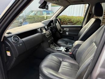 Land Rover Discovery SDV6 XS - 1 OWNER - FULL LAND ROVER SERVICE HISTORY - CAMBELT CH