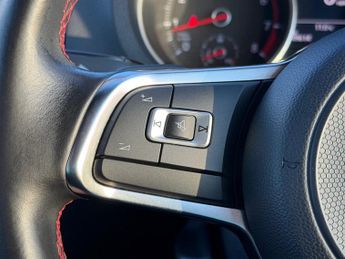 Volkswagen Polo 1.8 TSI BlueMotion Tech GTI Hatchback 5dr Petrol DSG Euro 6 (s/s