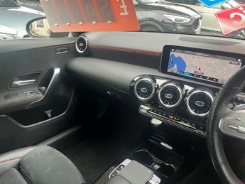 Mercedes 220 A  AMG LINE EXECUTIVE