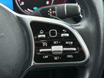 Mercedes C200 1.5 MHEV EQ Boost Sport Saloon 4dr Petrol G-Tronic+ Euro 6 (s/s)