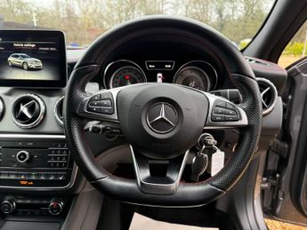 Mercedes GLA220 2.1 GLA220d AMG Line (Premium) SUV 5dr Diesel 7G-DCT 4MATIC Euro