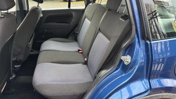 Ford Fusion 1.4 Zetec Climate Hatchback 5dr Petrol Durashift EST (149 g/km, 