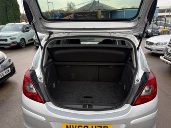 Vauxhall Corsa SXI AC