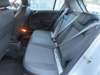 Vauxhall Corsa DESIGN 16V TWINPORT AUTOMATIC