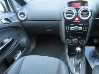 Vauxhall Corsa DESIGN 16V TWINPORT AUTOMATIC