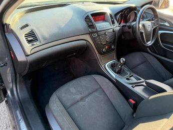 Vauxhall Insignia 2.0 CDTi ecoFLEX Exclusiv Sports Tourer Euro 5 (s/s) 5dr