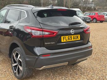Nissan Qashqai 1.3 DIG-T Tekna SUV 5dr Petrol DCT Auto Euro 6 (s/s) (160 ps)