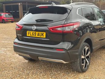 Nissan Qashqai 1.3 DIG-T Tekna SUV 5dr Petrol DCT Auto Euro 6 (s/s) (160 ps)