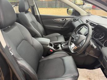 Nissan Qashqai 1.3 DIG-T Tekna SUV 5dr Petrol DCT Auto Euro 6 (s/s) (160 ps)