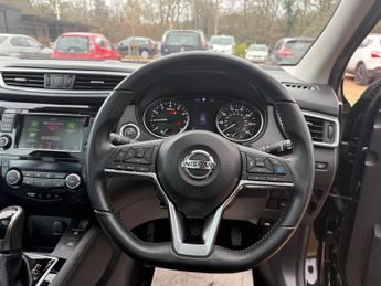 Nissan Qashqai 1.3 DIG-T Tekna SUV 5dr Petrol DCT Auto Euro 6 (s/s) (160 ps)
