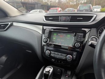 Nissan Qashqai 1.3 DIG-T Tekna SUV 5dr Petrol DCT Auto Euro 6 (s/s) (160 ps)