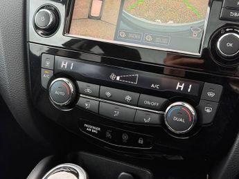 Nissan Qashqai 1.3 DIG-T Tekna SUV 5dr Petrol DCT Auto Euro 6 (s/s) (160 ps)