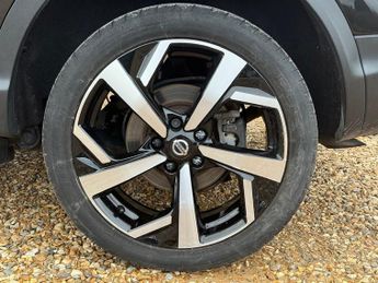 Nissan Qashqai 1.3 DIG-T Tekna SUV 5dr Petrol DCT Auto Euro 6 (s/s) (160 ps)