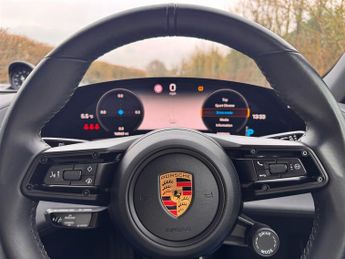 Porsche Taycan PERFORMANCE PLUS 4S 93.4kWh