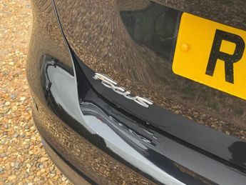 Ford Focus 1.0T EcoBoost Titanium Hatchback 5dr Petrol Auto Euro 6 (s/s) (1