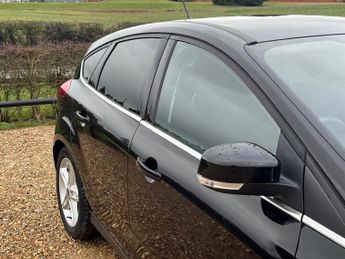 Ford Focus 1.0T EcoBoost Titanium Hatchback 5dr Petrol Auto Euro 6 (s/s) (1