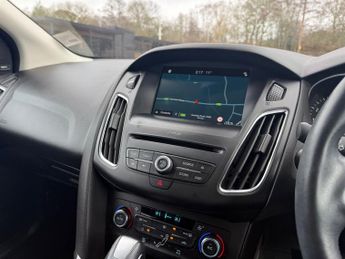 Ford Focus 1.0T EcoBoost Titanium Hatchback 5dr Petrol Auto Euro 6 (s/s) (1