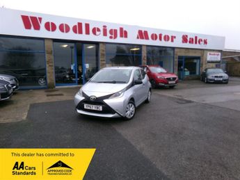 Toyota AYGO VVT-I X