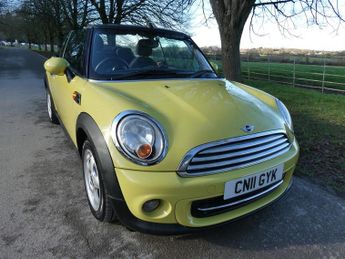 MINI Convertible 1.6 Cooper 2dr Petrol Manual Euro 5 (122 ps)