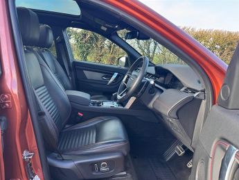 Land Rover Discovery Sport P300e 12.2kWh R-DYNAMIC SE