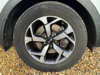 Kia Sportage 1.6 CRDi MHEV 2 SUV 5dr Diesel Hybrid Manual Euro 6 (s/s) (134 b