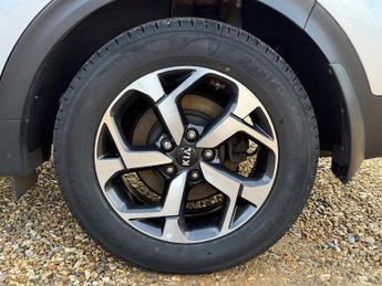 Kia Sportage 1.6 CRDi MHEV 2 SUV 5dr Diesel Hybrid Manual Euro 6 (s/s) (134 b