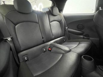 MINI Hatch 2.0 John Cooper Works Auto Euro 6 (s/s) 3dr