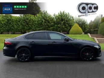 Jaguar XF R-DYNAMIC BLACK P250i