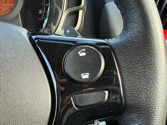 Toyota Aygo 1.0 VVT-i x-play Hatchback 5dr Petrol x-shift Euro 6 (71 ps)