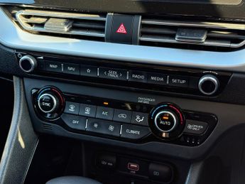 Kia Niro 1.6 GDi 8.9kWh 3 SUV 5dr Petrol Plug-in Hybrid DCT Euro 6 (s/s) 