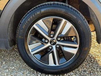 Kia Niro 1.6 GDi 8.9kWh 3 SUV 5dr Petrol Plug-in Hybrid DCT Euro 6 (s/s) 