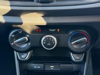 Kia Picanto 1.0 DPi 2 Hatchback 5dr Petrol Manual Euro 6 (s/s) (66 bhp)