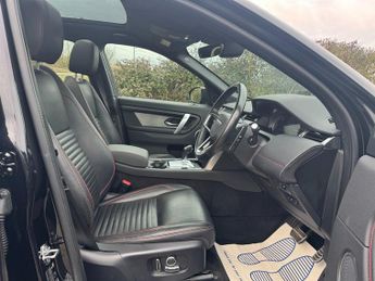 Land Rover Discovery Sport P300e 12.2kWh R-DYNAMIC S