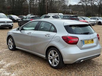 Mercedes A180d 1.5 Sport (Premium) Hatchback 5dr Diesel 7G-DCT Euro 6 (s/s) (10