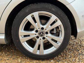 Mercedes A180d 1.5 Sport (Premium) Hatchback 5dr Diesel 7G-DCT Euro 6 (s/s) (10