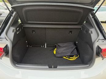 Volkswagen ID.3 Pure Performance 45kWh Life Hatchback 5dr Electric Auto (150 ps)