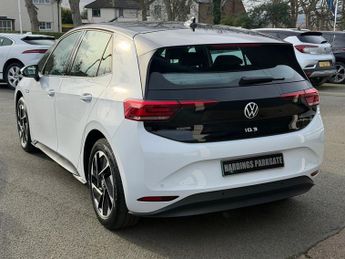 Volkswagen ID.3 Pure Performance 45kWh Life Hatchback 5dr Electric Auto (150 ps)