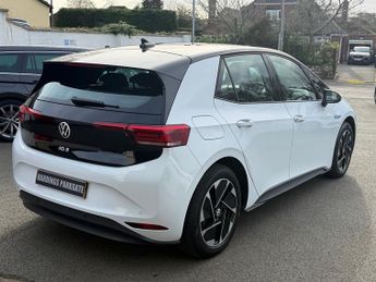 Volkswagen ID.3 Pure Performance 45kWh Life Hatchback 5dr Electric Auto (150 ps)