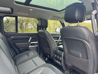 Land Rover Defender 110 X-DYNAMIC HSE D250