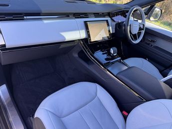 Land Rover Range Rover Sport DYNAMIC SE D300