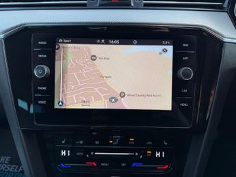 Volkswagen Passat 2.0 TDI EVO R-Line Estate 5dr Diesel DSG Euro 6 (s/s) (150 ps)