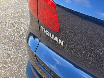 Volkswagen Tiguan 2.0 TDI BlueMotion Tech Match Edition SUV 5dr Diesel DSG 4WD Eur