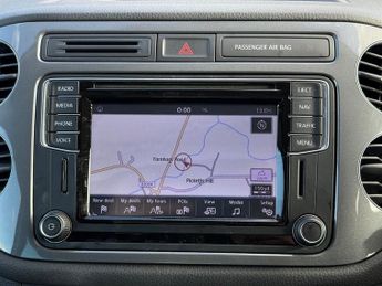 Volkswagen Tiguan 2.0 TDI BlueMotion Tech Match Edition SUV 5dr Diesel DSG 4WD Eur