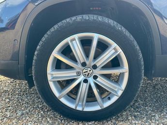 Volkswagen Tiguan 2.0 TDI BlueMotion Tech Match Edition SUV 5dr Diesel DSG 4WD Eur
