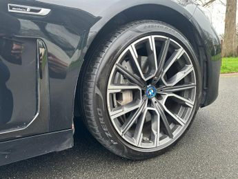 BMW 745le XDRIVE M SPORT