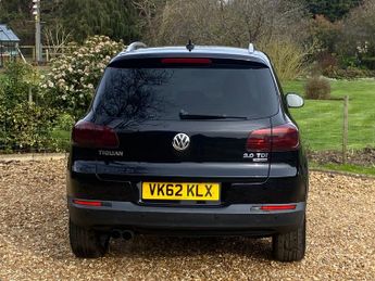 Volkswagen Tiguan 2.0 TDI BlueMotion Tech Sport SUV 5dr Diesel DSG 4WD Euro 5 (s/s