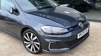 Volkswagen Golf 1.4 TSI 8.7kWh GTE Advance DSG Euro 6 (s/s) 5dr